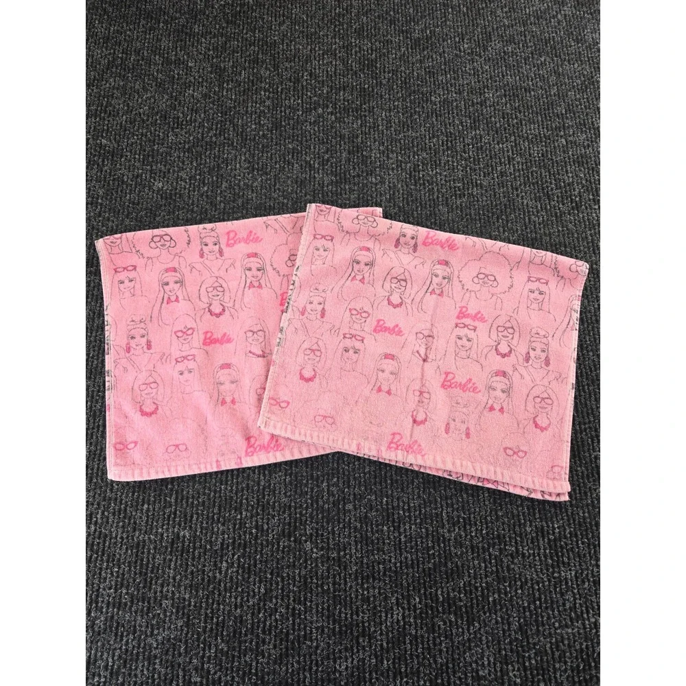 Barbie hand towel